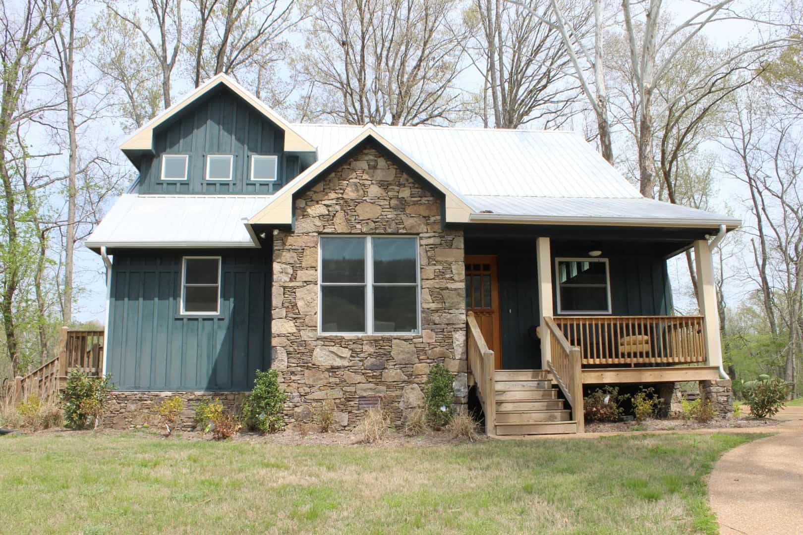 Front View of this 3-Bedroom,1841 Sq Ft Plan -196-1131