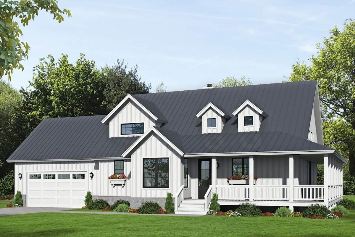 Modern Farmhouse (ThePlanCollection: Plan #196-1251)