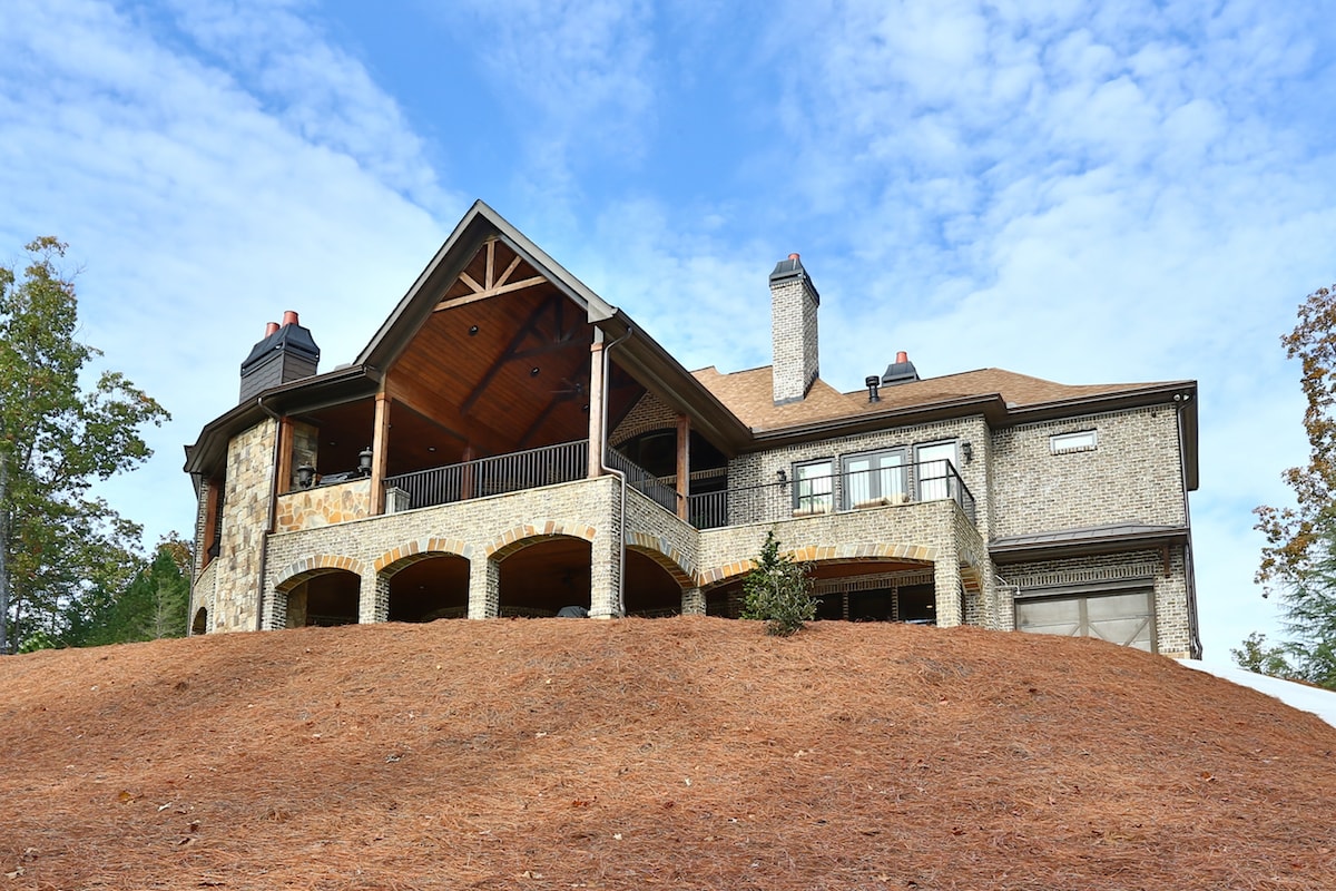 Rear View of this 3-Bedroom,3480 Sq Ft Plan -3480
