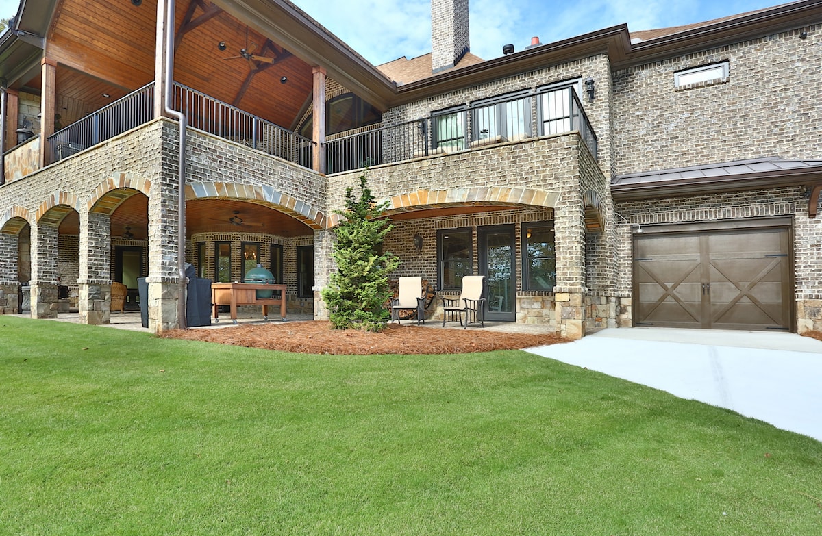 Rear View of this 3-Bedroom,3480 Sq Ft Plan -3480