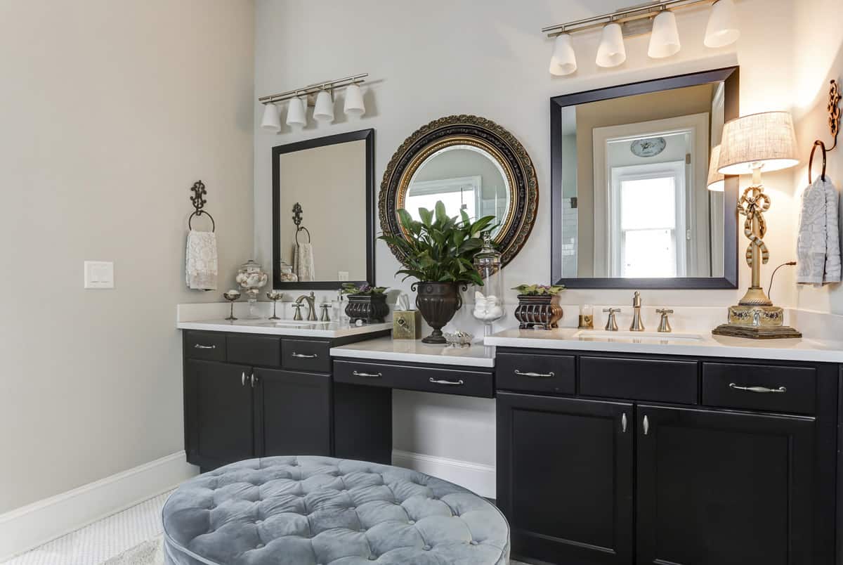 Master Bathroom of this 3-Bedroom, 2407 Sq Ft Plan - 198-1124