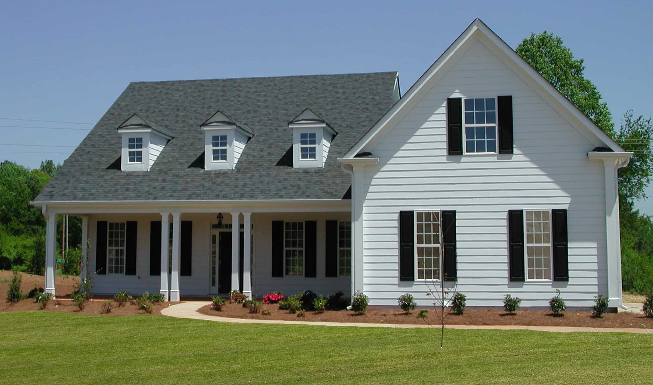 Cape Cod home (ThePlanCollection: Plan #198-1150)