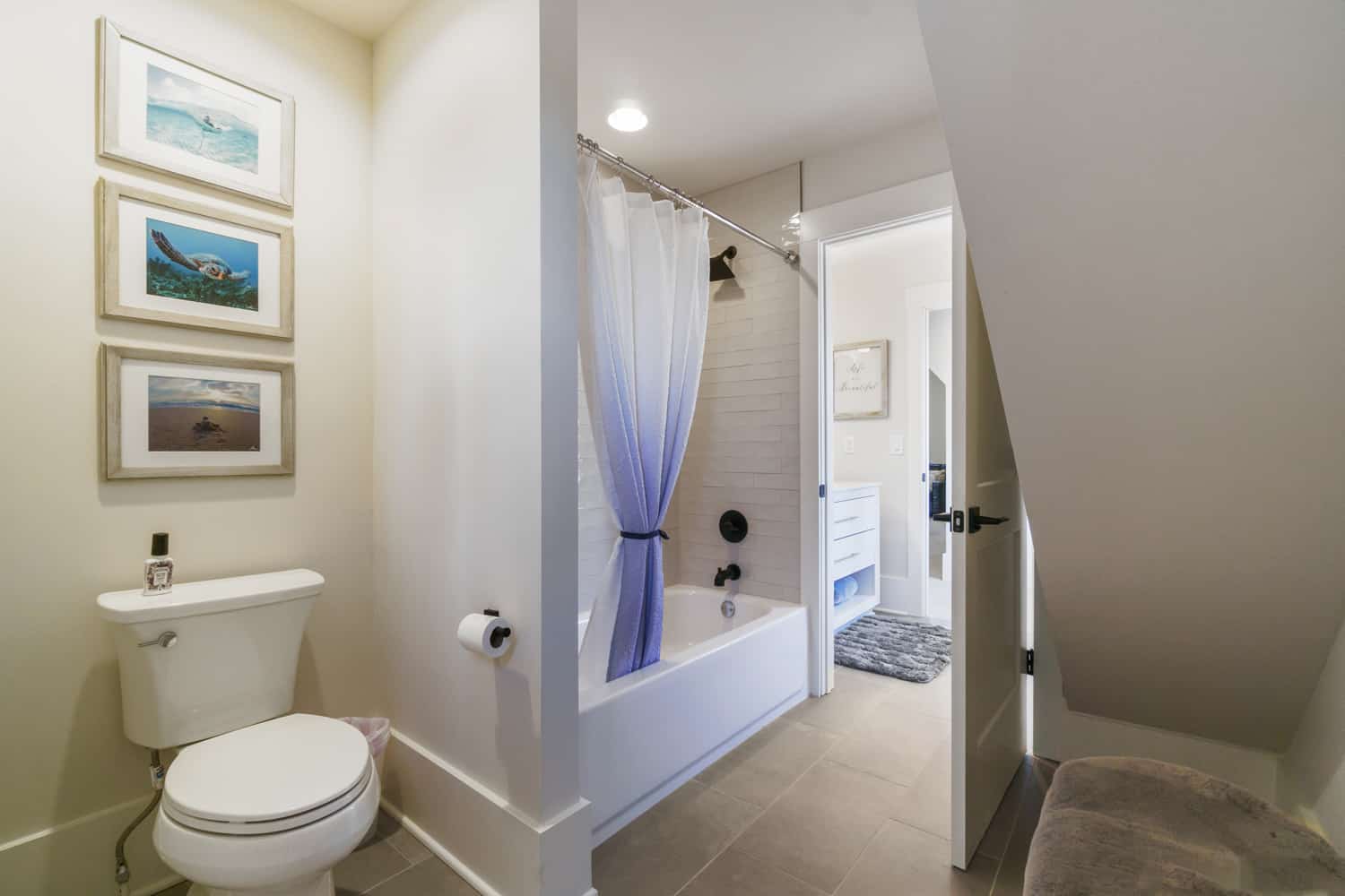 Bathroom of this 4-Bedroom,3334 Sq Ft Plan -198-1163
