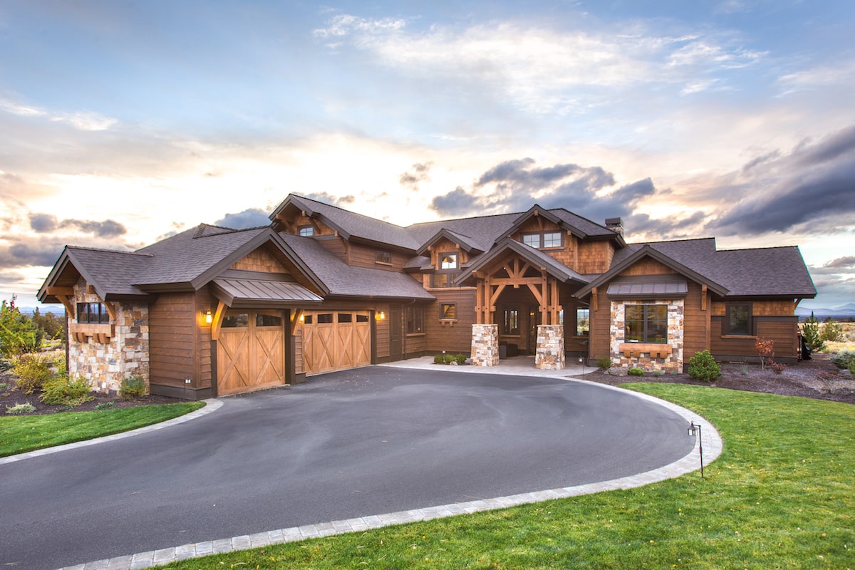 Craftsman style Country home (ThePlanCollection: Plan #202-1002)