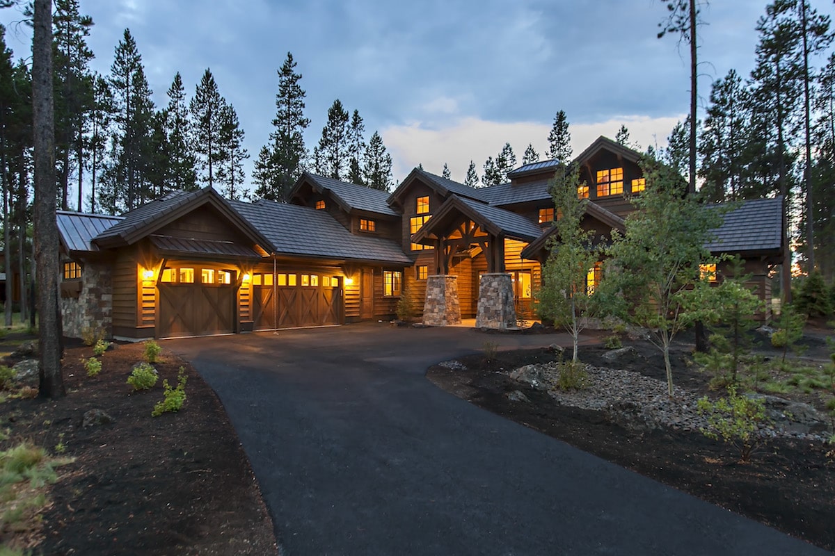 Home at Night of this 4-Bedroom,4268 Sq Ft Plan -4268