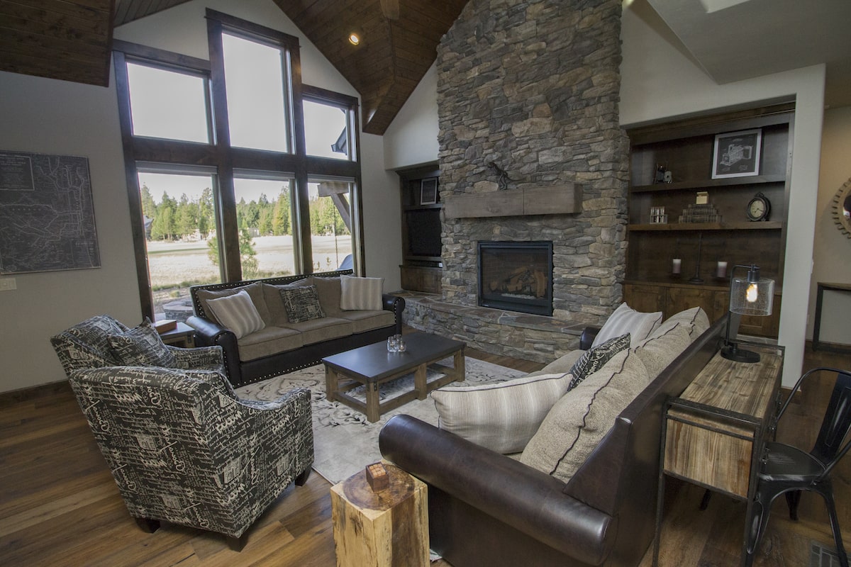 Living Room of this 3-Bedroom,2360 Sq Ft Plan -2360