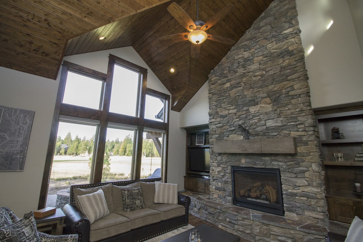 Living Room of this 3-Bedroom,2360 Sq Ft Plan -2360