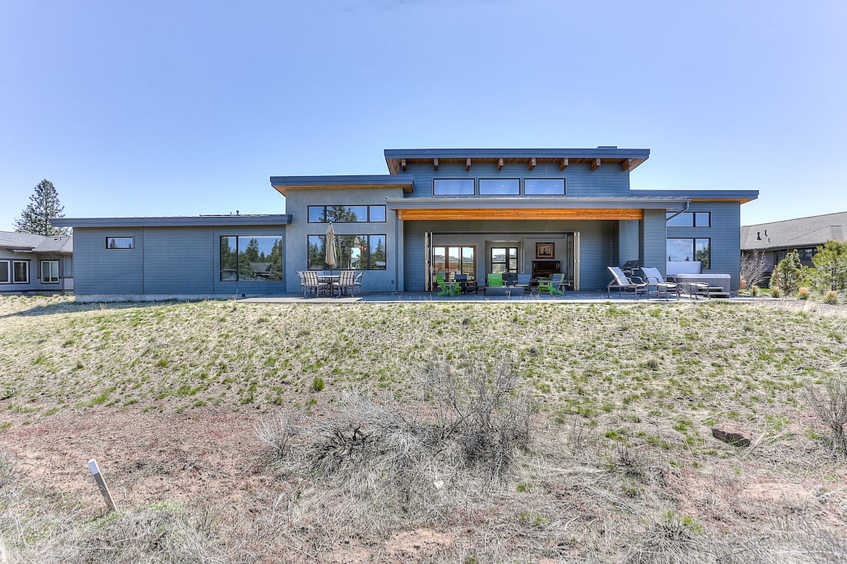 Rear View of this 3-Bedroom,3264 Sq Ft Plan -3264