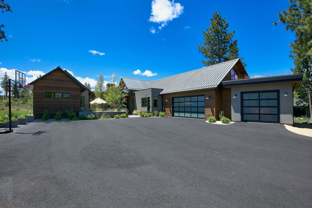 Garage of this 3-Bedroom,3832 Sq Ft Plan -3832