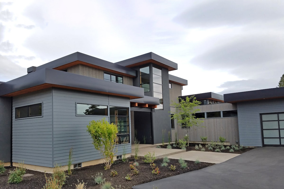 Left Side View of this 4-Bedroom,3712 Sq Ft Plan -3712