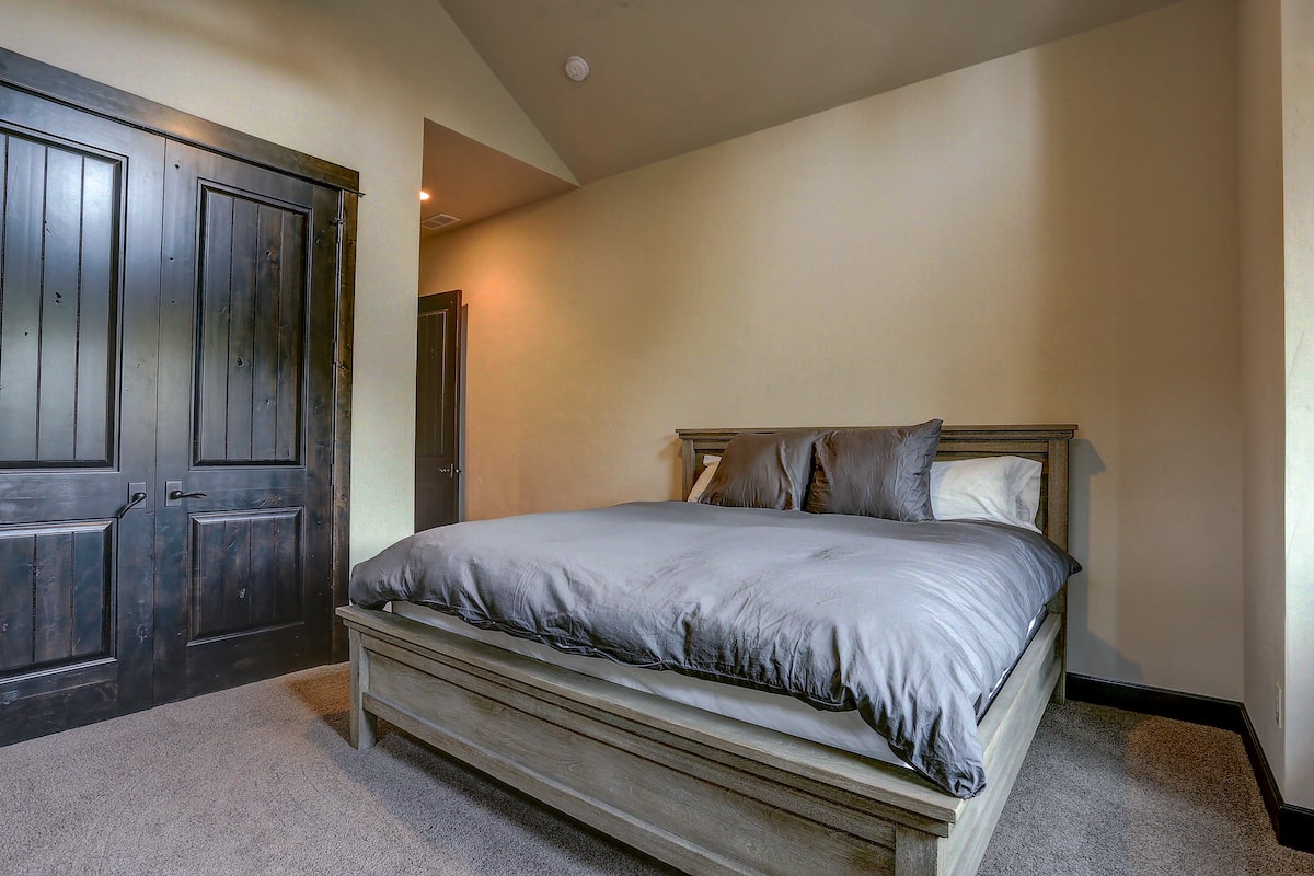 Bedroom of this 5-Bedroom,4412 Sq Ft Plan -4412