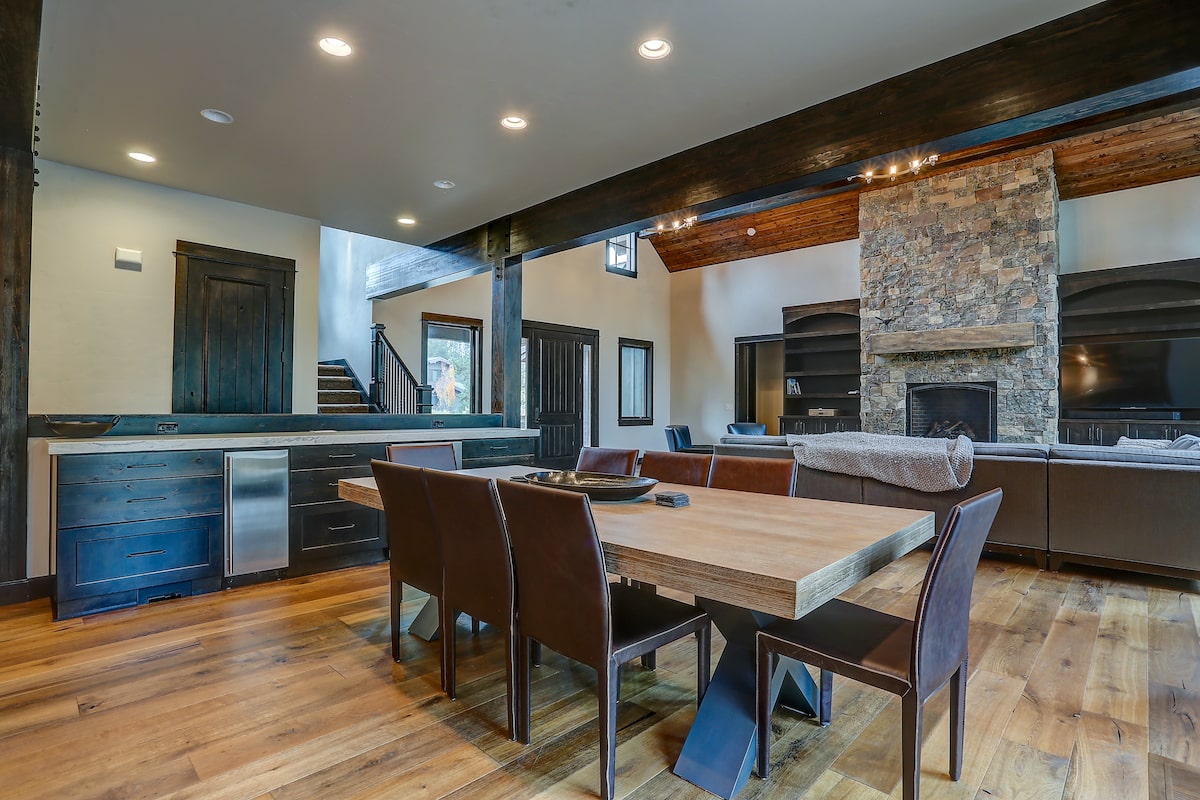 Dining Room of this 5-Bedroom,4412 Sq Ft Plan -4412