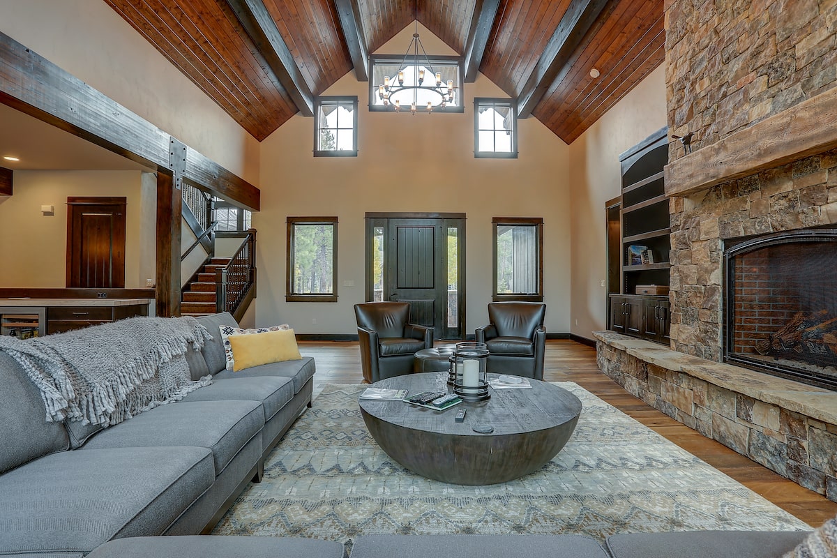 Great Room of this 5-Bedroom,4412 Sq Ft Plan -4412