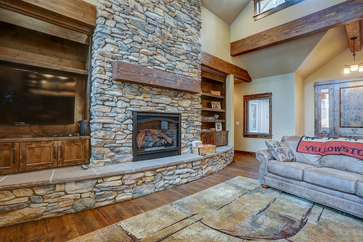 Family Room of this 3-Bedroom,2554 Sq Ft Plan -2554