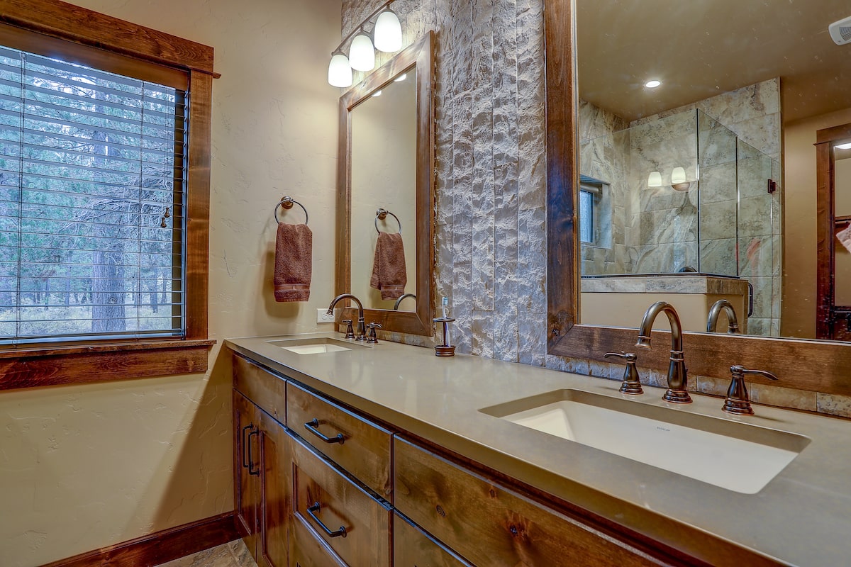 Master Bathroom of this 3-Bedroom,2554 Sq Ft Plan -2554