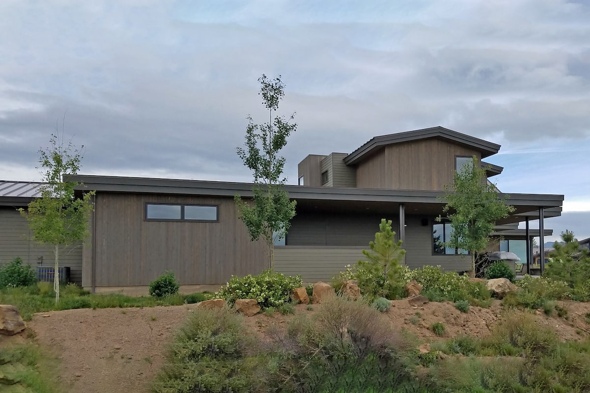 Right Side View of this 5-Bedroom,3275 Sq Ft Plan -3275