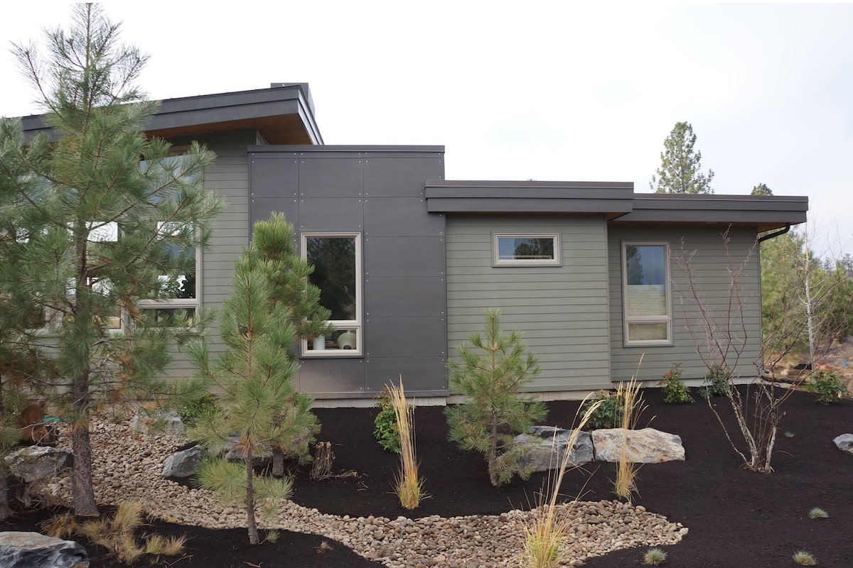 Landscaping of this 3-Bedroom,3247 Sq Ft Plan -3247
