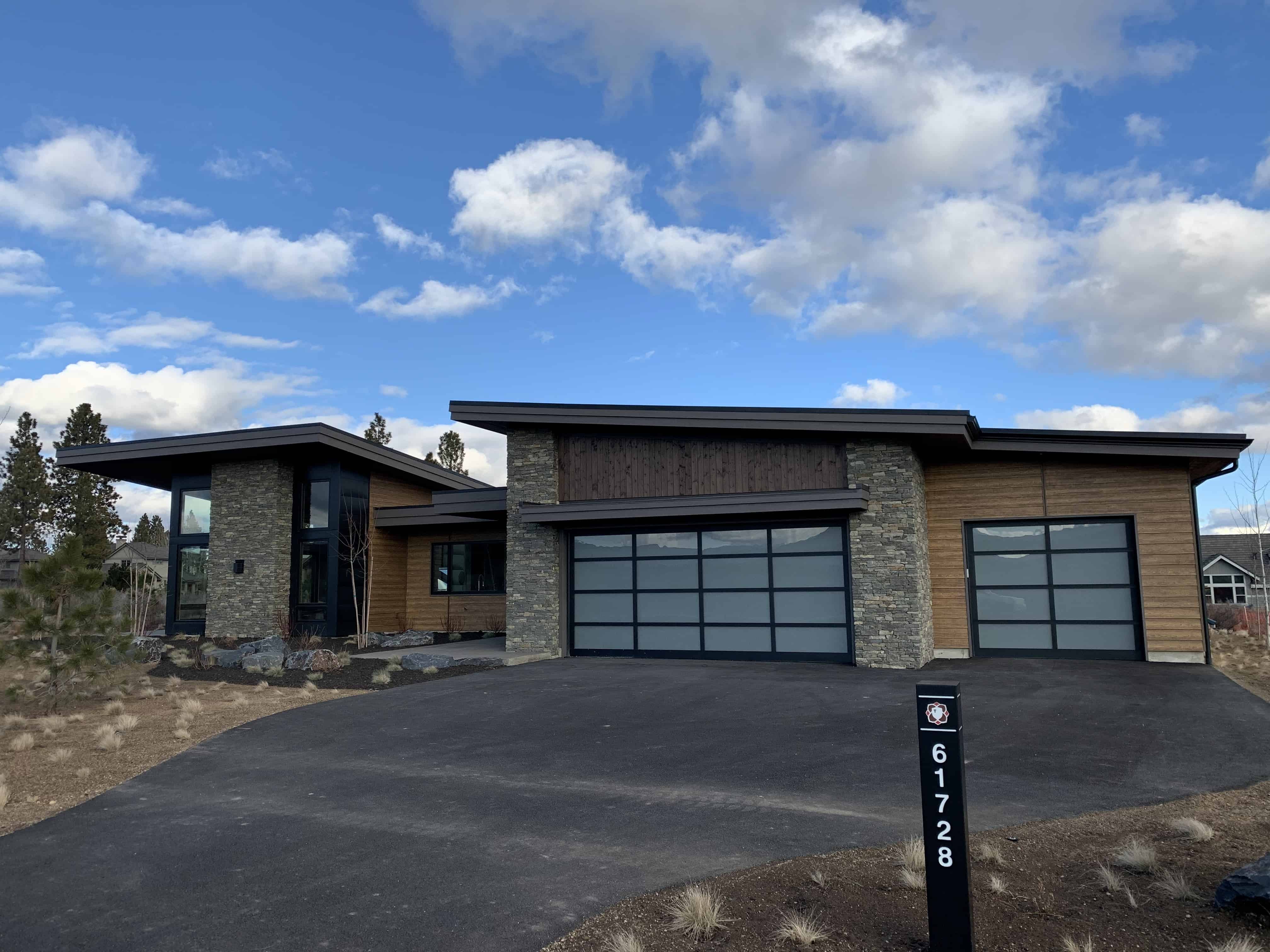 Right Side View of this 3-Bedroom,3338 Sq Ft Plan -202-1029