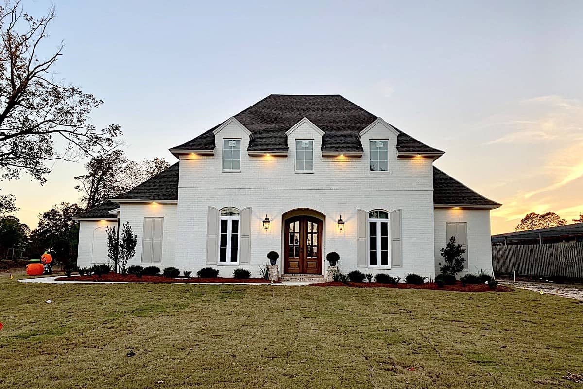 Front View of this 4-Bedroom,2764 Sq Ft Plan -206-1053