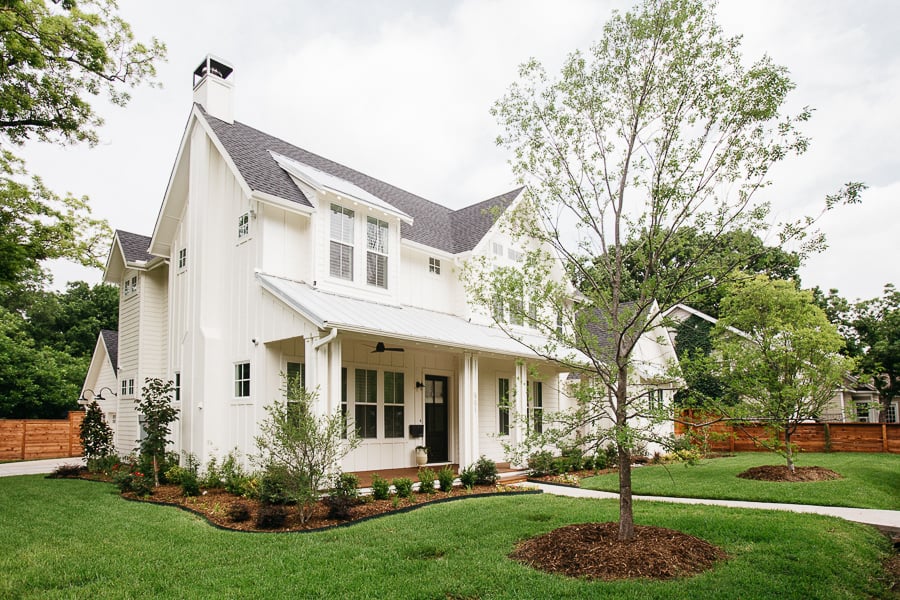 Front View of this 4-Bedroom,3328 Sq Ft Plan -207-1004
