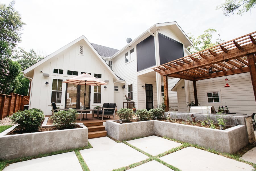 Rear View of this 4-Bedroom,3328 Sq Ft Plan -207-1004