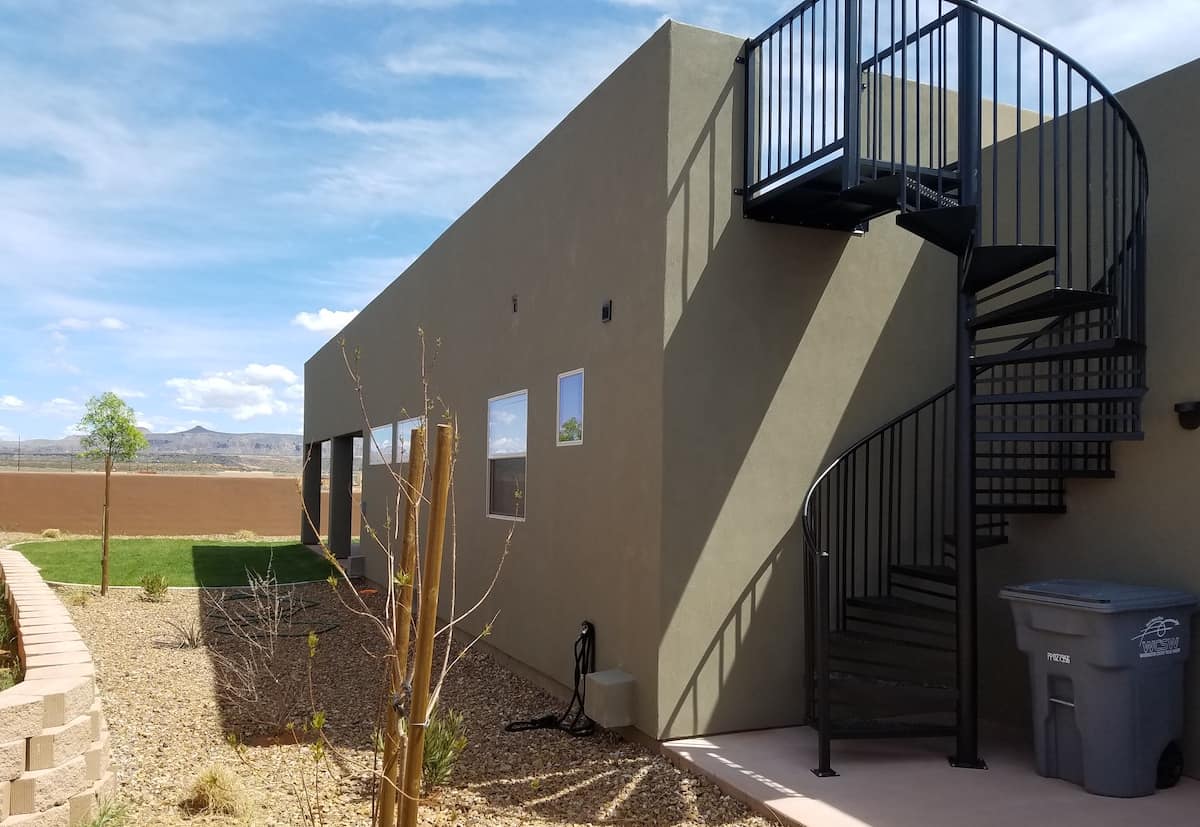 Left Side View of this 4-Bedroom,2210 Sq Ft Plan -208-1008