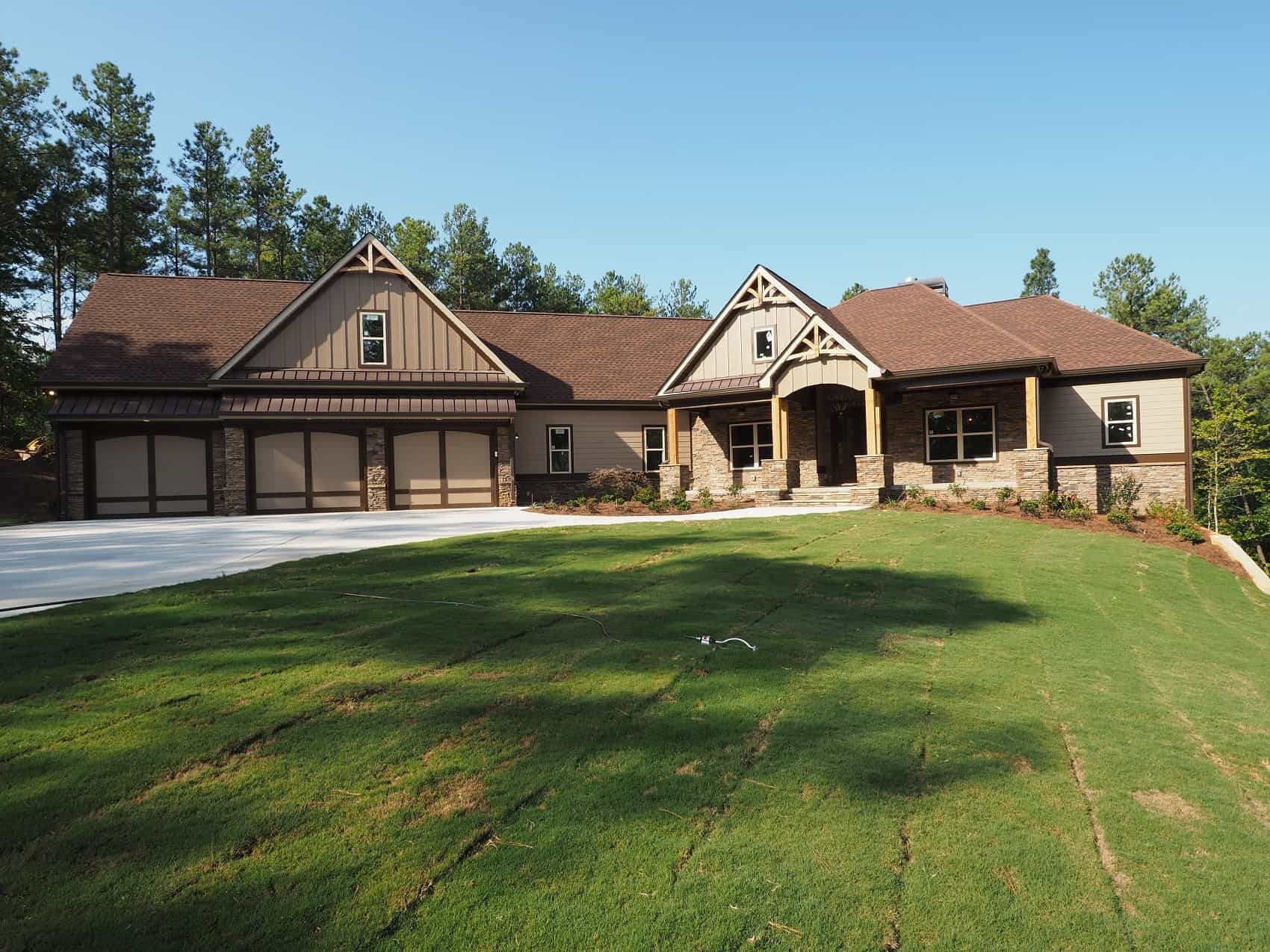 Front View of this 4-Bedroom,2971 Sq Ft Plan -213-1021