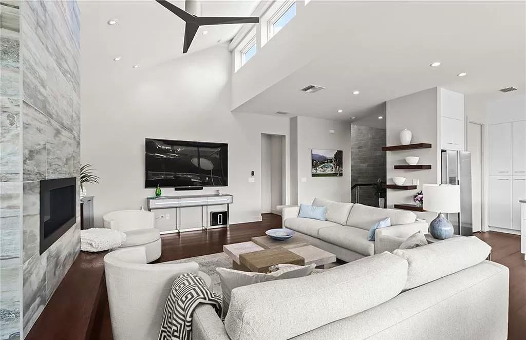 Great Room of this 3-Bedroom,2989 Sq Ft Plan -219-1011