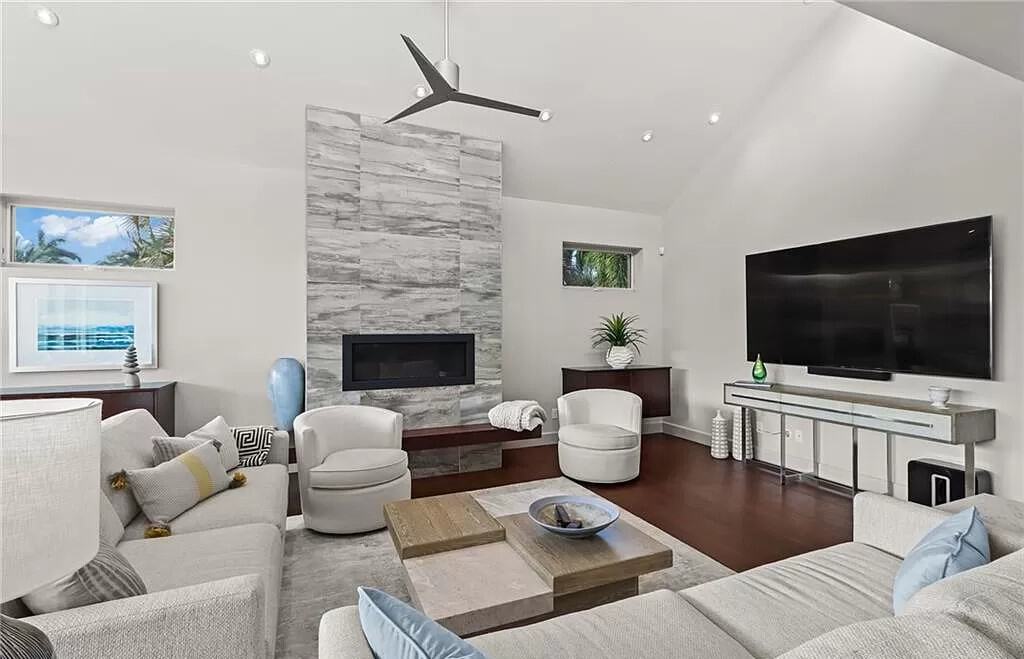 Great Room of this 3-Bedroom,2989 Sq Ft Plan -219-1011