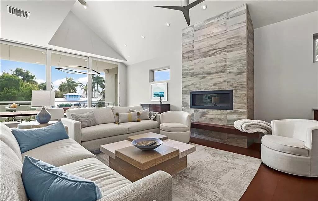 Great Room of this 3-Bedroom,2989 Sq Ft Plan -219-1011
