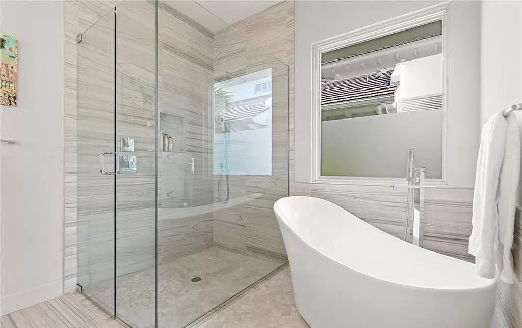 Master Bathroom: Tub of this 3-Bedroom,2989 Sq Ft Plan -219-1011