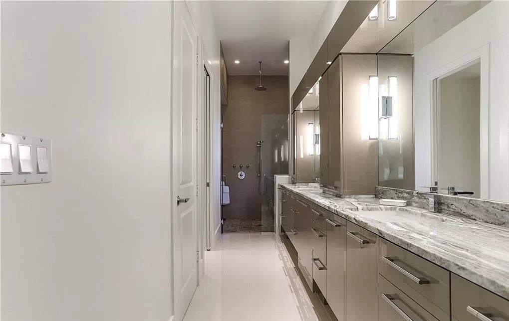 Master Bathroom: Sink/Vanity of this 3-Bedroom,2583 Sq Ft Plan -219-1022