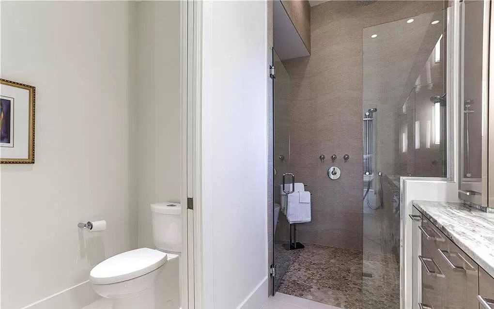 Master Bathroom of this 3-Bedroom,2583 Sq Ft Plan -219-1022